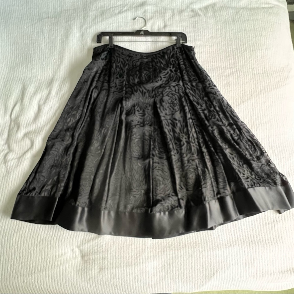 Elegant Black Skirt
